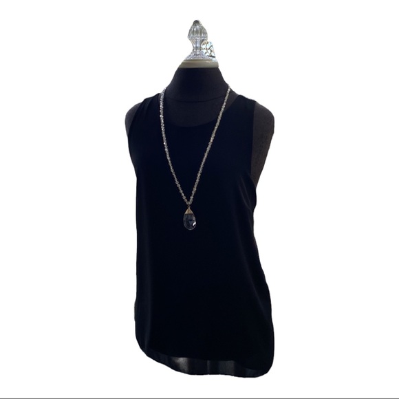 Vince Camuto Sleeveless Black Blouse Size Large in Beautiful Excellent Condition - Picture 6 of 16